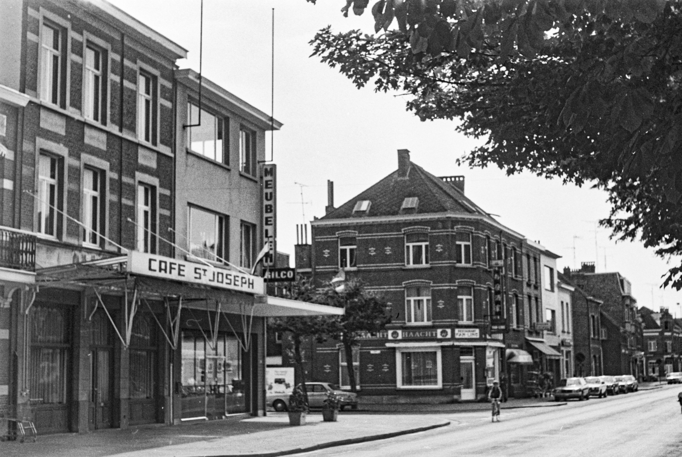 Over Edegem in alle straten. Geschiedenis en verklaring van straat en